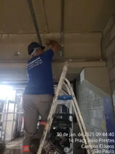 manutenção de instalações elétricas comerciais